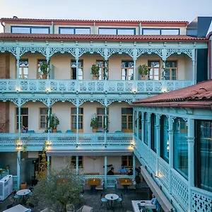 The Blue Fox Otel